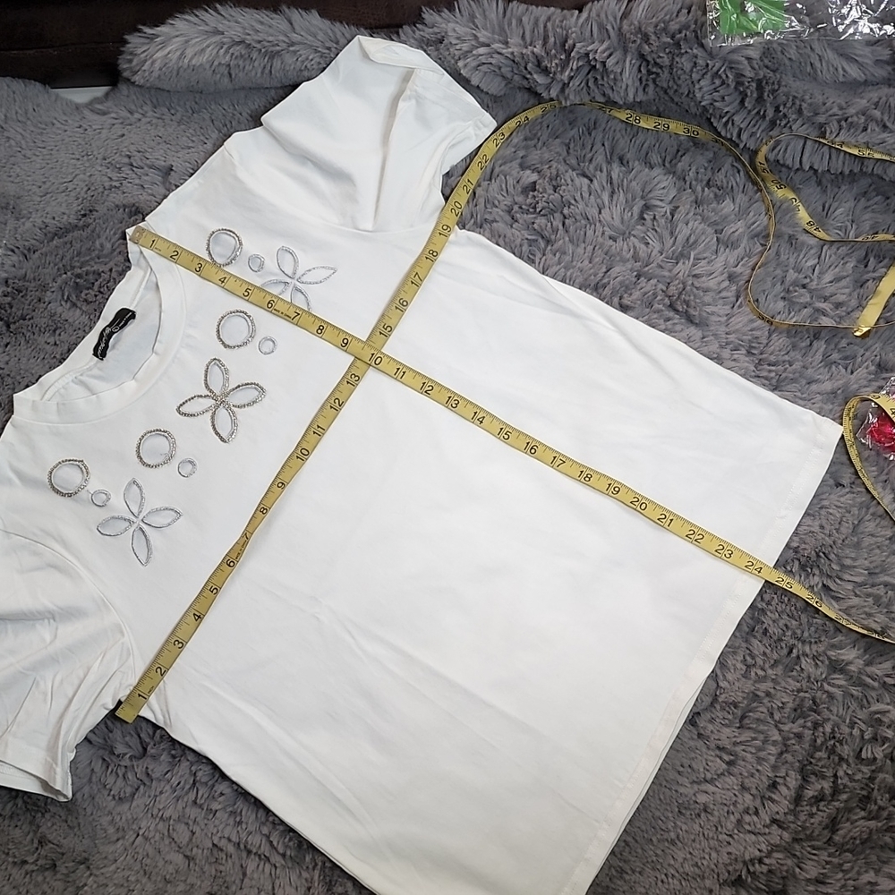 On Twelfth White Stones T-Shirt Size: Various - Picture 5 of 7